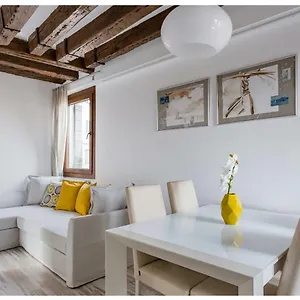 Apartment Biennale Family In Venice